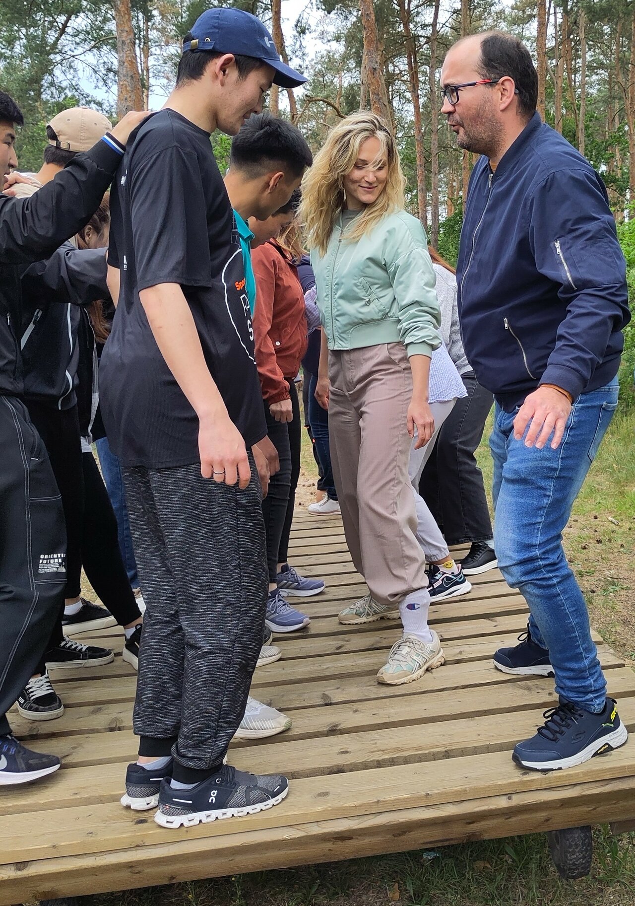 Menschen beim Teamsport